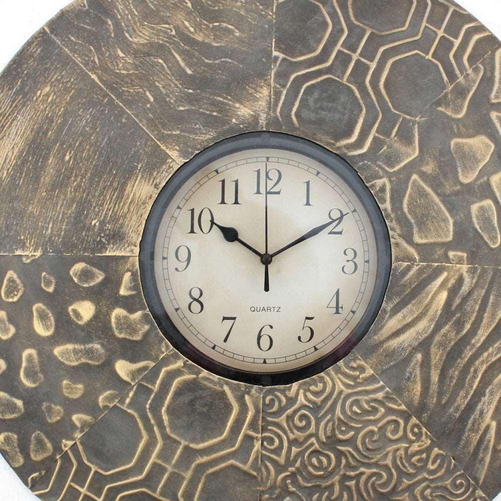 1.75 X 20.5 X 20.5 Vintage Round Metal Wall Clock