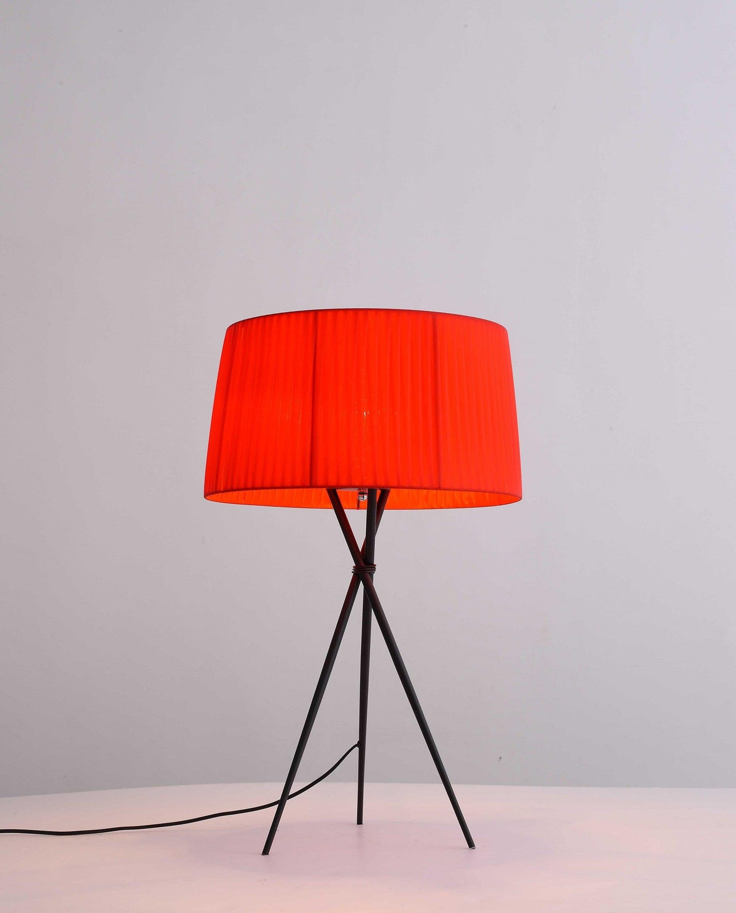 18 X 18 X 29.5 Red Carbon Steel Table Lamp - AFS