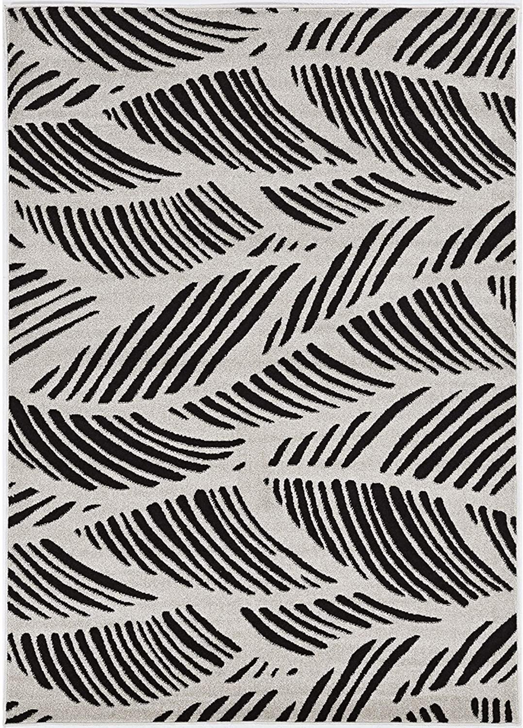 2'x4' Black White Machine Woven UV Treated Tropical Palm Leaves Indoor Outdoor Accent Rug - AFS