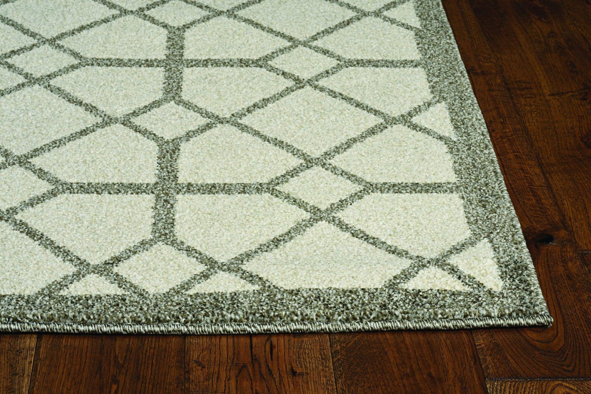 7' x 11' Ivory or Grey Geometric Diamonds Indoor Outdoor Area Rug - AFS