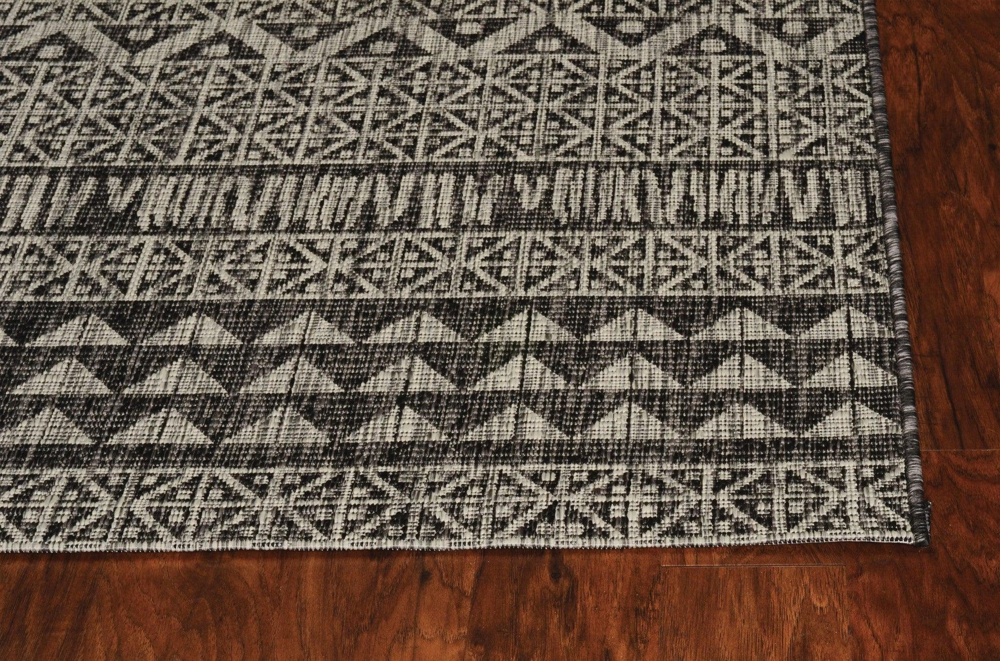 3'x4' Charcoal Machine Woven UV Treated Tribal Indoor Outdoor Accent Rug - AFS