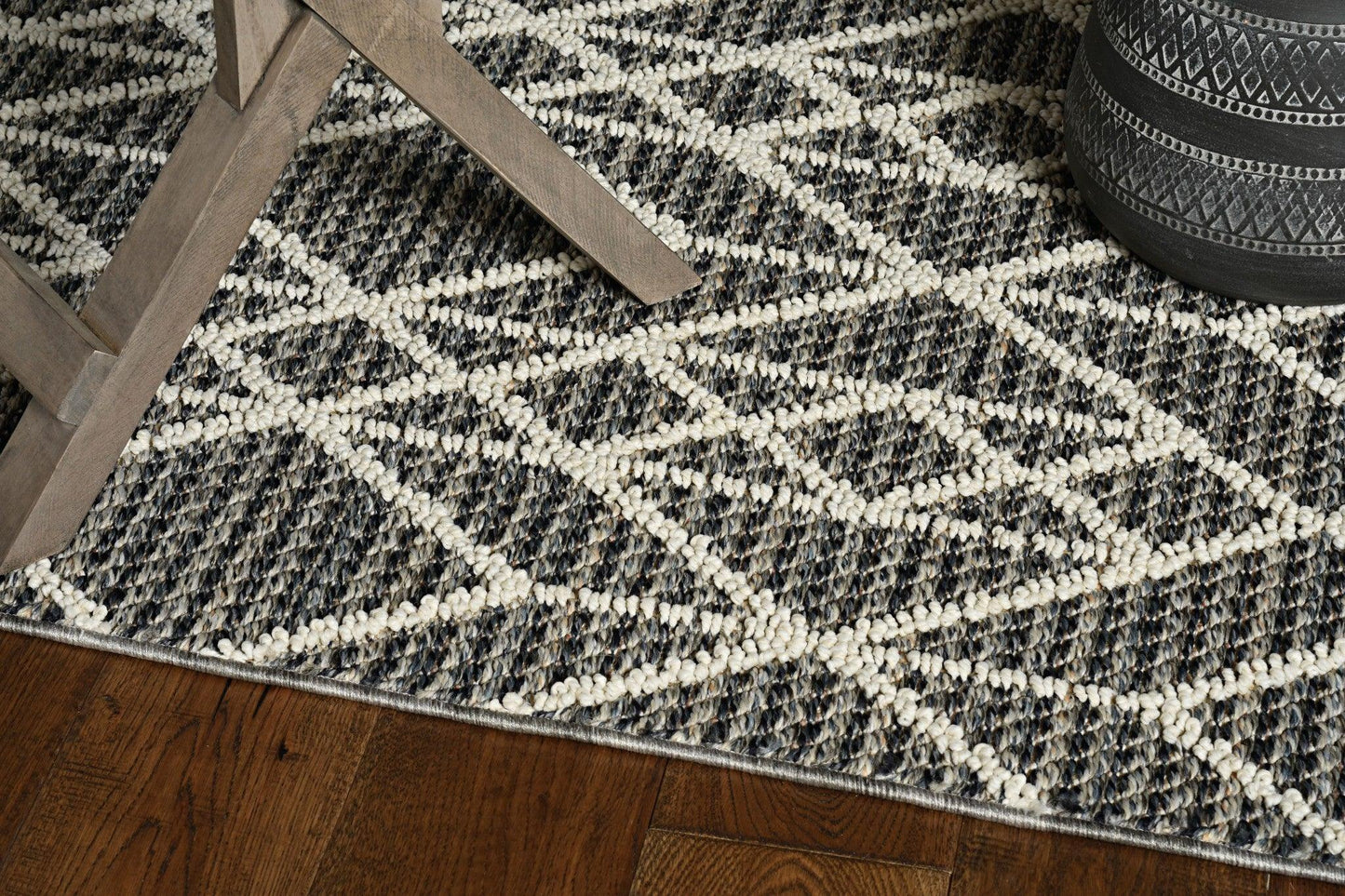 4'x6' Grey Machine Woven UV Treated Geometric Indoor Outdoor Area Rug - AFS