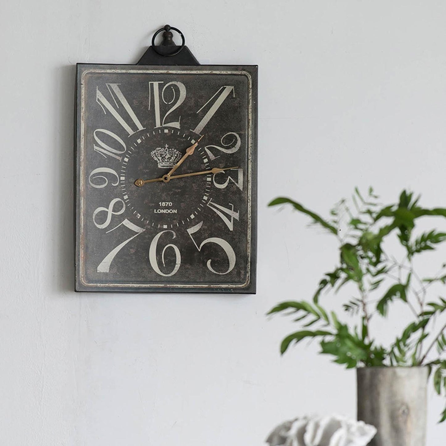 Vintage Style Black and White Iron Wall Clock - AFS