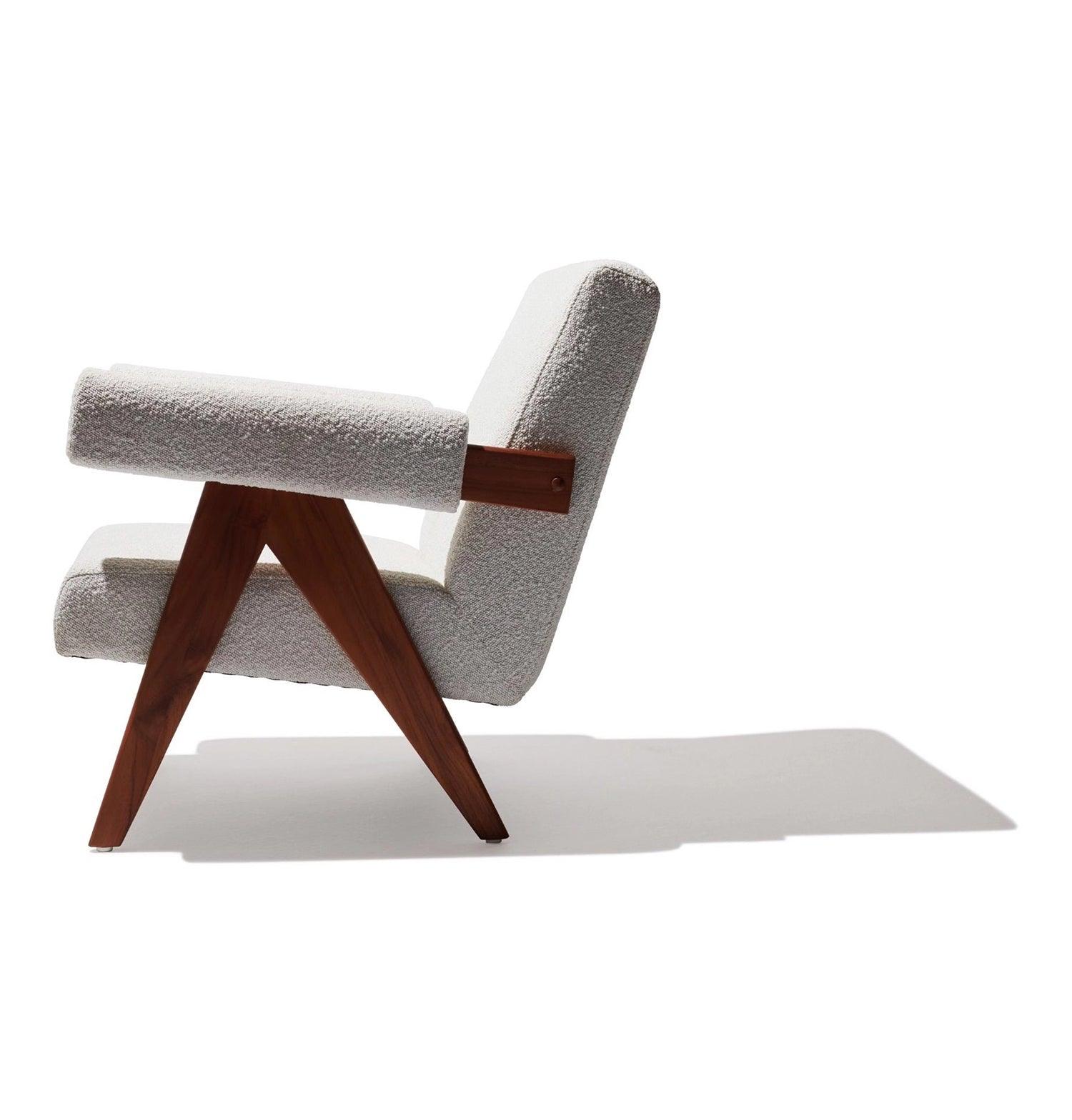 Débora Lounge Chair - Walnut & Boucle Fabric